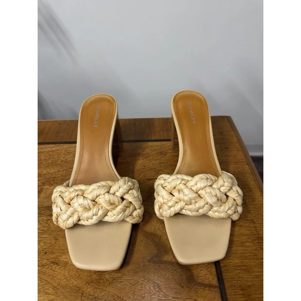 Lisa Vicky women woven